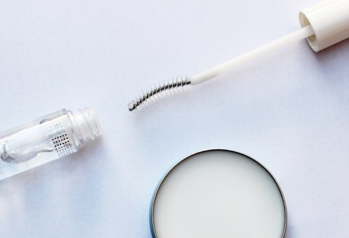 CLEAR BEAUTY PRODUCTS EVERY WOMAN NEEDS