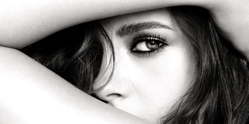 landscape-1454428236-hbz-chanel-kristen-stewart-index