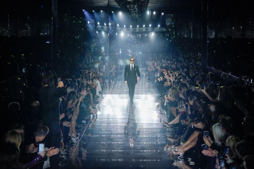 Tom Ford shows his sexy designs in Los Angeles on Oscar weekend